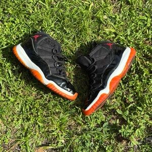 Jordan 11 Black/Red Size 10 1996